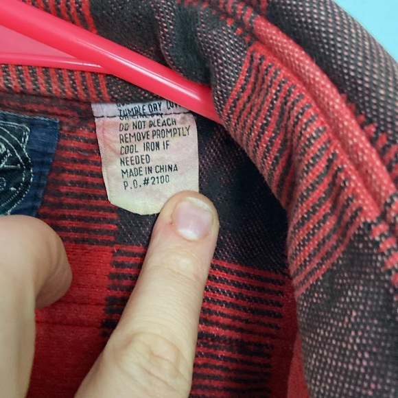 Country touch red flannel button down shirt - Picture 3 of 4